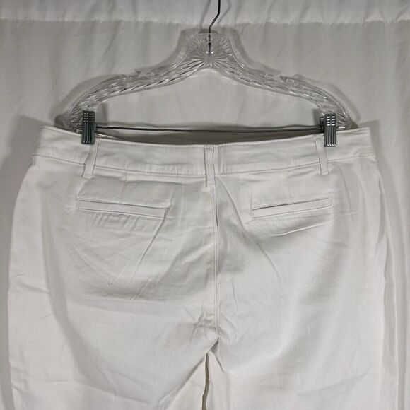 New St John's Bay Capri Womens 18P Petite White Mid Rise Button Zip Cotton Blend - Picture 6 of 9